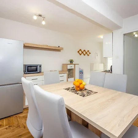 Appartement Lichtdurchflutetes Mit Tollem Meerblick, Waschmaschine - Hundefreundlich