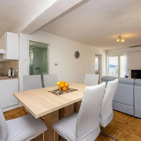 Lichtdurchflutetes Mit Tollem Meerblick, Waschmaschine - Hundefreundlich * Klenovica