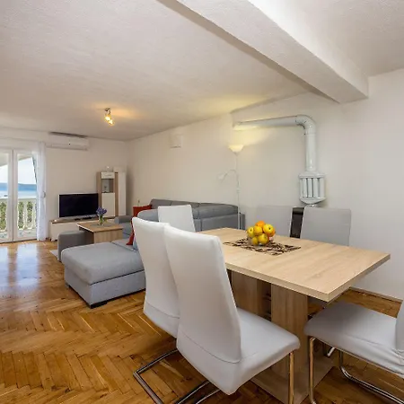 Lichtdurchflutetes Mit Tollem Meerblick, Waschmaschine - Hundefreundlich