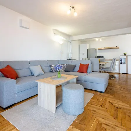 Appartement Lichtdurchflutetes Mit Tollem Meerblick, Waschmaschine - Hundefreundlich