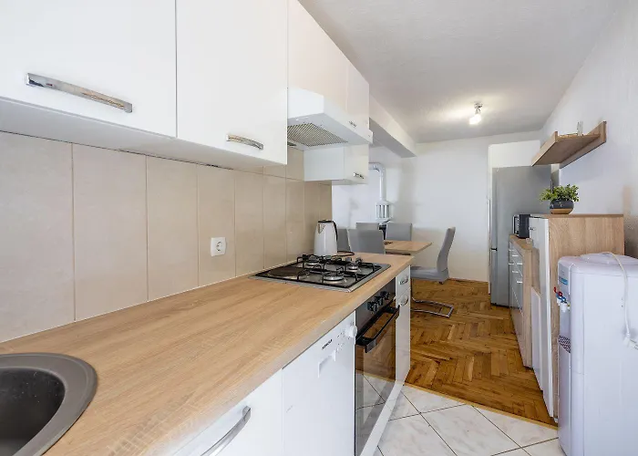 Lichtdurchflutetes Mit Tollem Meerblick, Waschmaschine - Hundefreundlich Klenovica