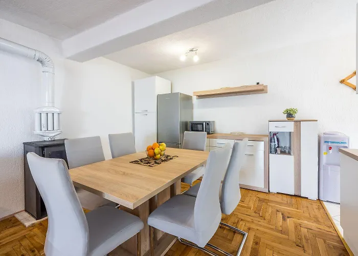 Lichtdurchflutetes Mit Tollem Meerblick, Waschmaschine - Hundefreundlich Klenovica